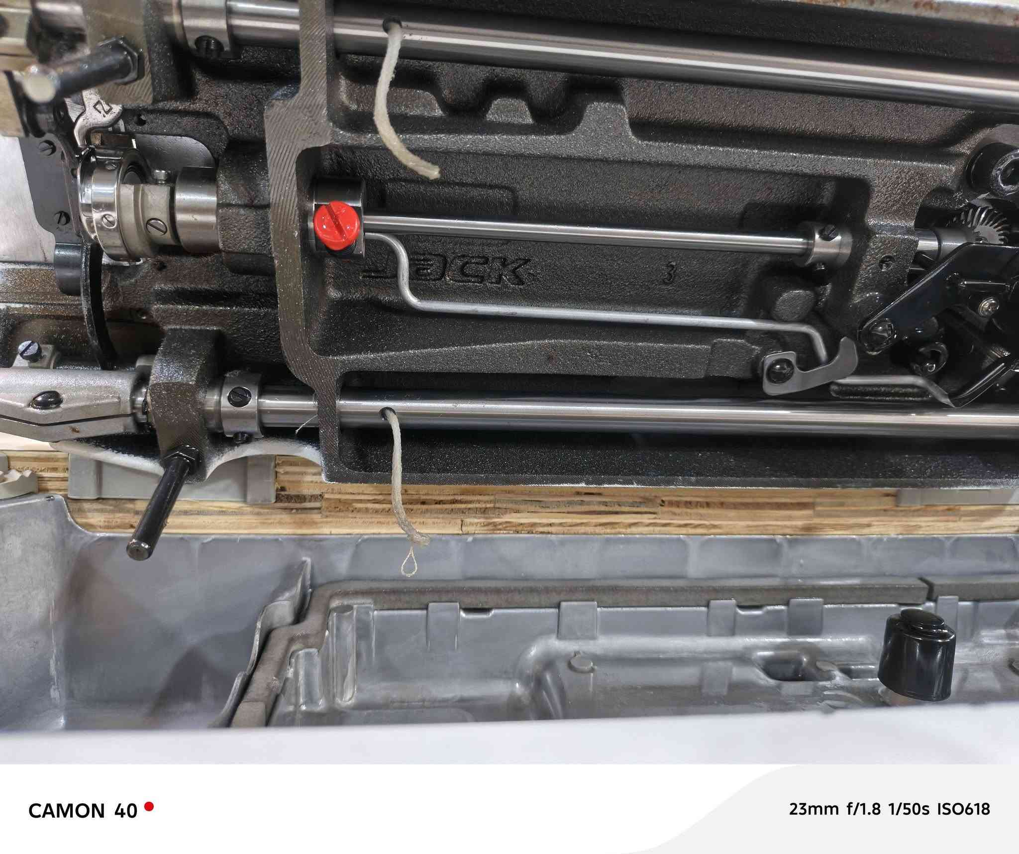 محل مكائن الفراشة لبيع وتصليح وشراء مكائن الخياطة
العنوان تلعفر حسنكوي قرب جامع النور   
***********
***********
