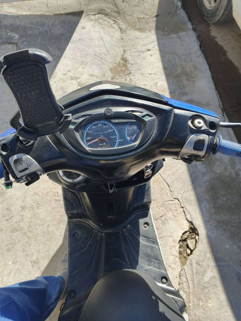 السلام عليكم شباب..
جي تي ار ياماها ياباني اصلي مكينه 125
ماشيه 24 حقيقي مكينه ناعمه غراض بلاد لا مفتوح ولا مجفت
النظافه مثل متشوف تعال وافحص وگلب براحتك
السعر ٨٠٠ الف وبيها مجال حك جيتك...رقمي ***********
