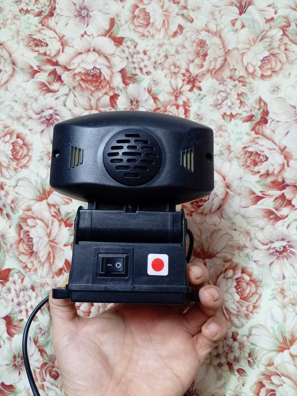 للبيع علامة تكسي تكعد على دشبول ضوئية ياباني ام الحاكيه اصليه وشرط الفحص تفحص وتاخذ فووول اصلي شركه تيوتا ياباني مكاني حي جميله *********** واتساب السعر ٤٠ الف قفل
