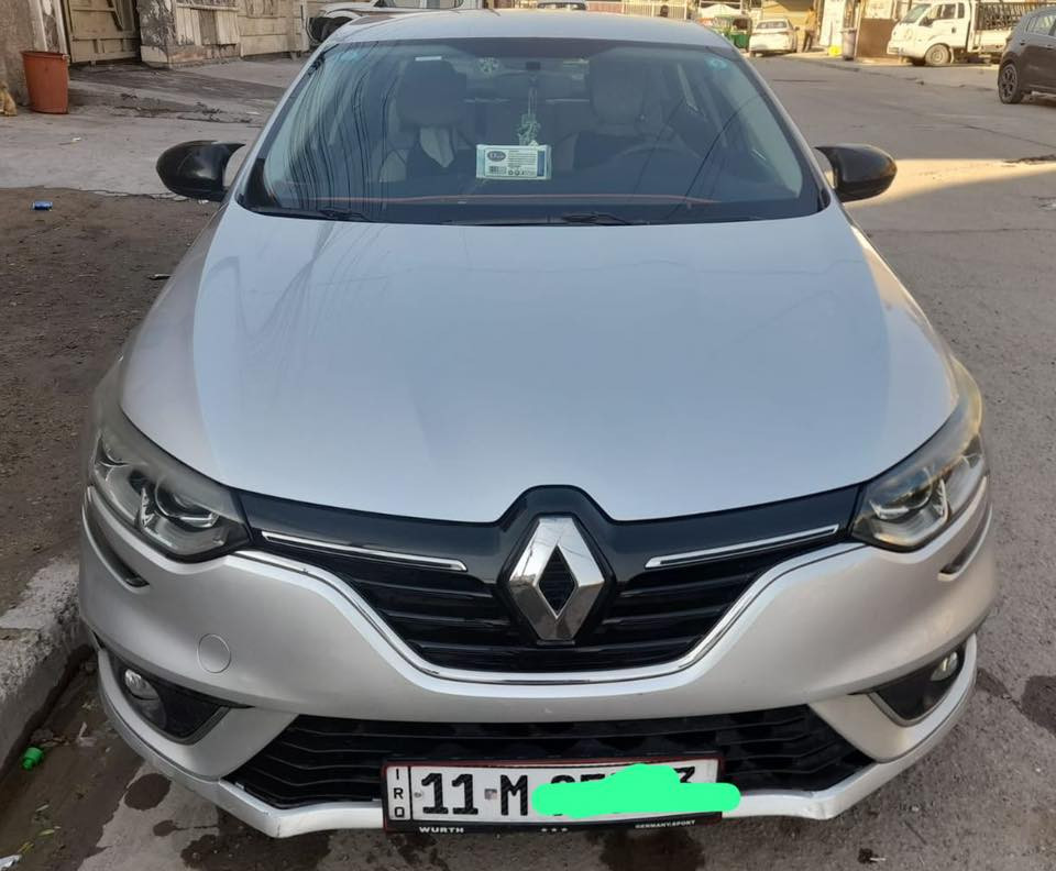 رينو ميكان 2021 شركة مكفولة عدا شبر بارد بذيل الجاملغ الايسر الخلفي سيارة جاهزة من كلشي مابيه نقص باسمي سنوية وهزة جديدة  السعر ١١٠مكان بغداد حي المعلمين مال الامين ت***********
