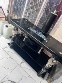 ميز • أثاث منزلي