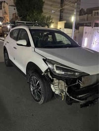 توسان 2019 خليجي فول مواصفات عده البنروما ماشيه 69 الف كيلو السياره نض...