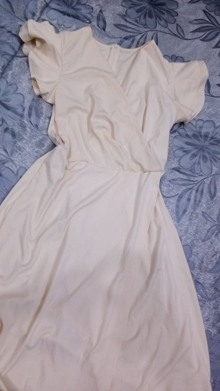 بنات حبيبياتي اوفر تراكات ولانجري وشي ان وبضاعتي كلهه مناسبه الي التشتري وصادقه كون حته اضيفهه للكروب عليجت الله هذا باب رزقي وتوني جاي ابدي اريد البنات اليحجزن ادمن وافقي كتبي تم بنات الشعله 
بضاعتي رخيصه يوصلج لاوربي معطر ومجيس ومغسول
والشي ان هوه جديد ماعندي شي غالي


**إذا كنت صاحب هذا الإعلان وتريد حذفه لأي سبب، رجاءا أرسل رسالة إلى الدعم الفني**