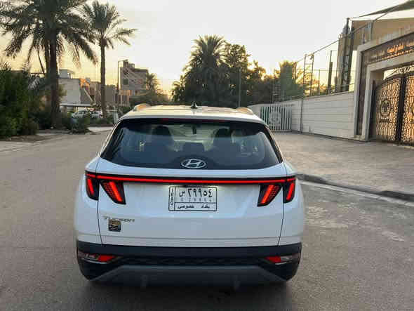 السلام عليكم هونداي توسان 2023 خليجي وكالة بعدها بضمان ماشية 21 
محرك 2000 دوش/ تشغيل عن بعد/ بصمة شاشه كبيره مع كاميرا دواره/ تحكم ستيرن كروز سرعة مانع انزلاق تحديد مسار/ وضعيات قيادة مود درايف/ كشنات كهرباء مري كهرباء/ تبريد قطعتين/ سايد بريك دكمة/ لد امامي لايت زنون بلاد/
 سياره جديده وضع شركة رقم بغداد السعر 215 بيه مجال بسيط *********** بغداد زيونة او المشتل بغداد
