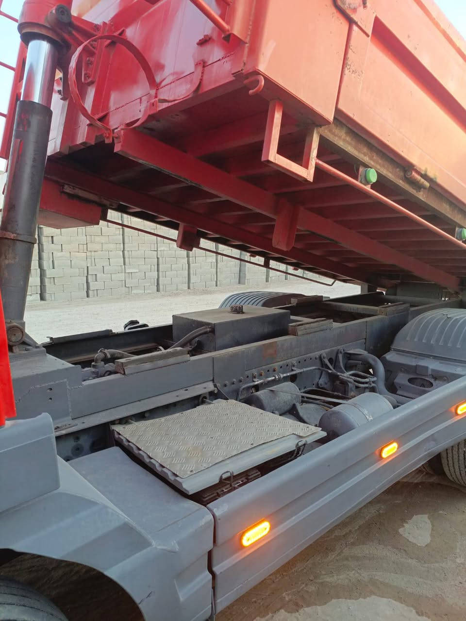 السلام عليكم. للبيع
سياره اتيكو 6برغي مكينه4سلندر

موديل2006

سياره نضيفه ماتصرف شي عليها

جاهزه للعمل.رقم انبار
رقم الموبايل ***********
***********
