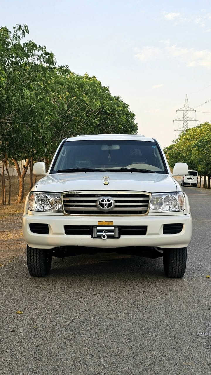 بسم الله الرحمن الرحيم
الرجاء للبيع فقط 
تويوتا لاندكروزر (مونيكا) GXR فول مواصفات موديل 2002
رقمها سليمانيه واصوليه
سنويه باسمي والتحويل بنفس اليوم
سياره نظيفه جدا وحالتها وكاله
كير اوتوماتيك
فتحه سلايد
ثلاجه
تبريد مركزي
قفل اكسل
دبل اكسل
جام كهربائي
دبل تانكي
كشنات وباب الصندوق دفتريه
4 تايرات جدد
مسوي الها سيرفس كامل
ما تحتاج اي مصروف
محرك والكير بشرط
السعر: 160 ورقه و مجال بسيط
مكان السياره: كلار
📞 ***********
