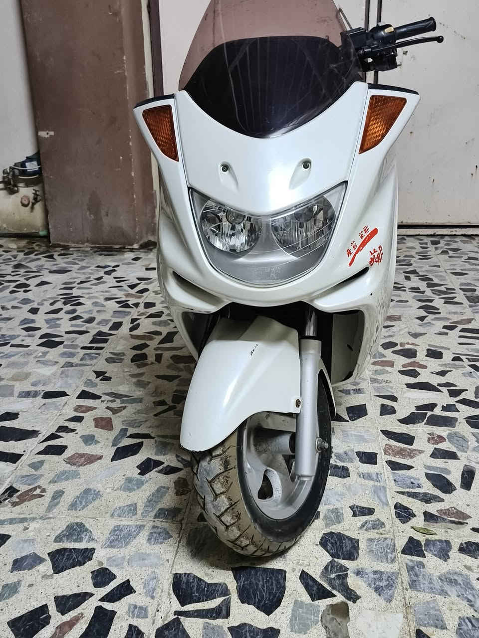 دراجة ماجستة دبل رون ماشية 27 الف
بيع او مراوس مع مرقم 
سعر 850
