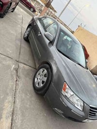 مكلف بل نشر اتصل ع الارقام للبيع بسعر مناسب ب98 وبيها مجال سوناتا 2009...