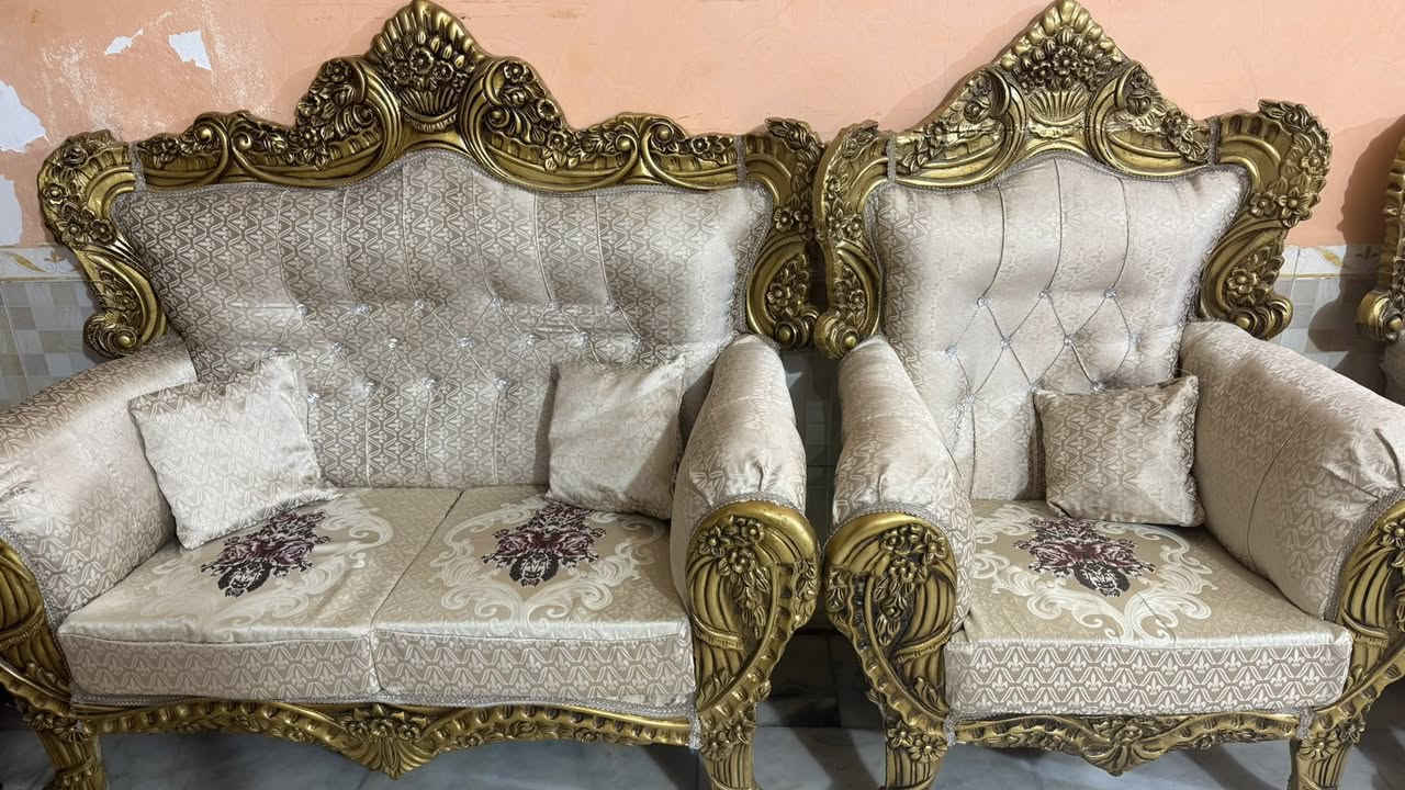 تخم عدد ثنين ملكي صاج حفر درجة اولى مع طبلات عدد 6 السعر مليون ونص وبي مجال نضافة 100‎%‎
المكان شطرة 
رقم:***********
