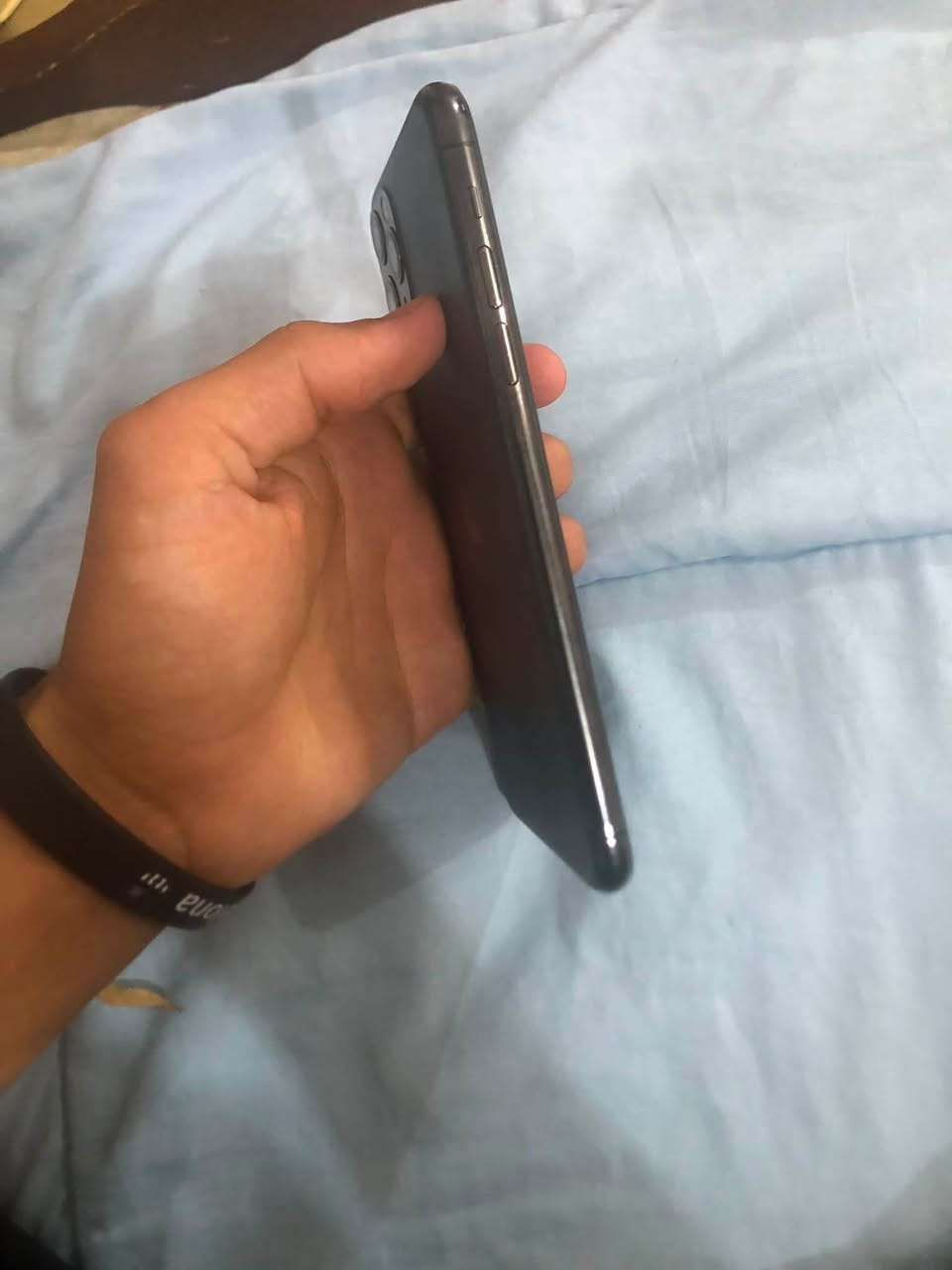 السلام عليكم

للبيع iPhone 11 Pro Max

لون نفطي 

ذاكره 256 

بطاريه 76  بلاديه 

 الجهاز مبدل شاشه فقط والشاشه نوعيه  ممتازه 

شاصيه  شخط مابي✅ 

كامرات سماعات هزاز كلشي شغال ✅

السعر  🔥325 بي مجال 

المكان  صلاح الدين تكريت

الاتصال ***********
