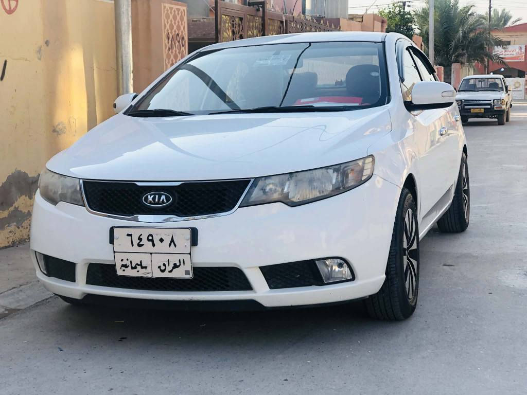 السلام عليكم 
كيا سيراتو 2010 خليجي سياره مكفوبه عدا طخه بخشم البنيد ومصبوغه كد شبر فقط السياره كلش حلو واحلى من الصور مكينه المرغوب 1600 مكينه كير بشرط ممفتوح ماشيه 180 الف كيلو بالنسبه لموديلها كلش زين  السياره مناقصها برغي مال جناي مواصفاتها العاديه معروفه مكانها ديالى جلولاء السعر 110 وبيها مجال للشرايسنويه لحد شهر 11  
***********
متواجد عالانترنيت والرقم خناقين, ديالى
