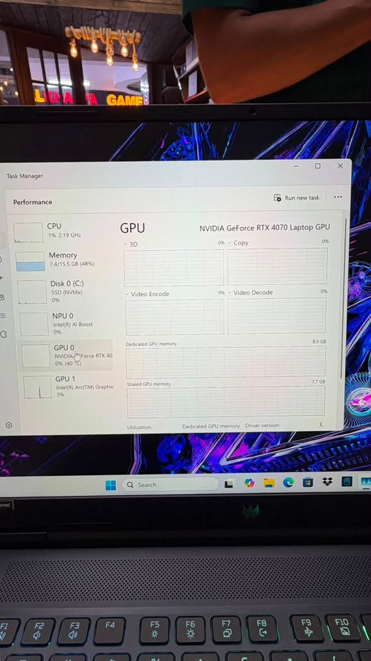 السلام عليكم 
لابتوب acer للبيع
جهاز فقط كارتون مفتوح غير مستعمل تفاصيل موجود بالصورة
سعر 1,600,000
***********
