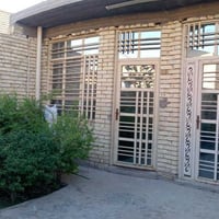 دار للبيع المساحة 200 متر الدسيم شارع حسينية الشيخ وهاب للاستفسار اتصل...