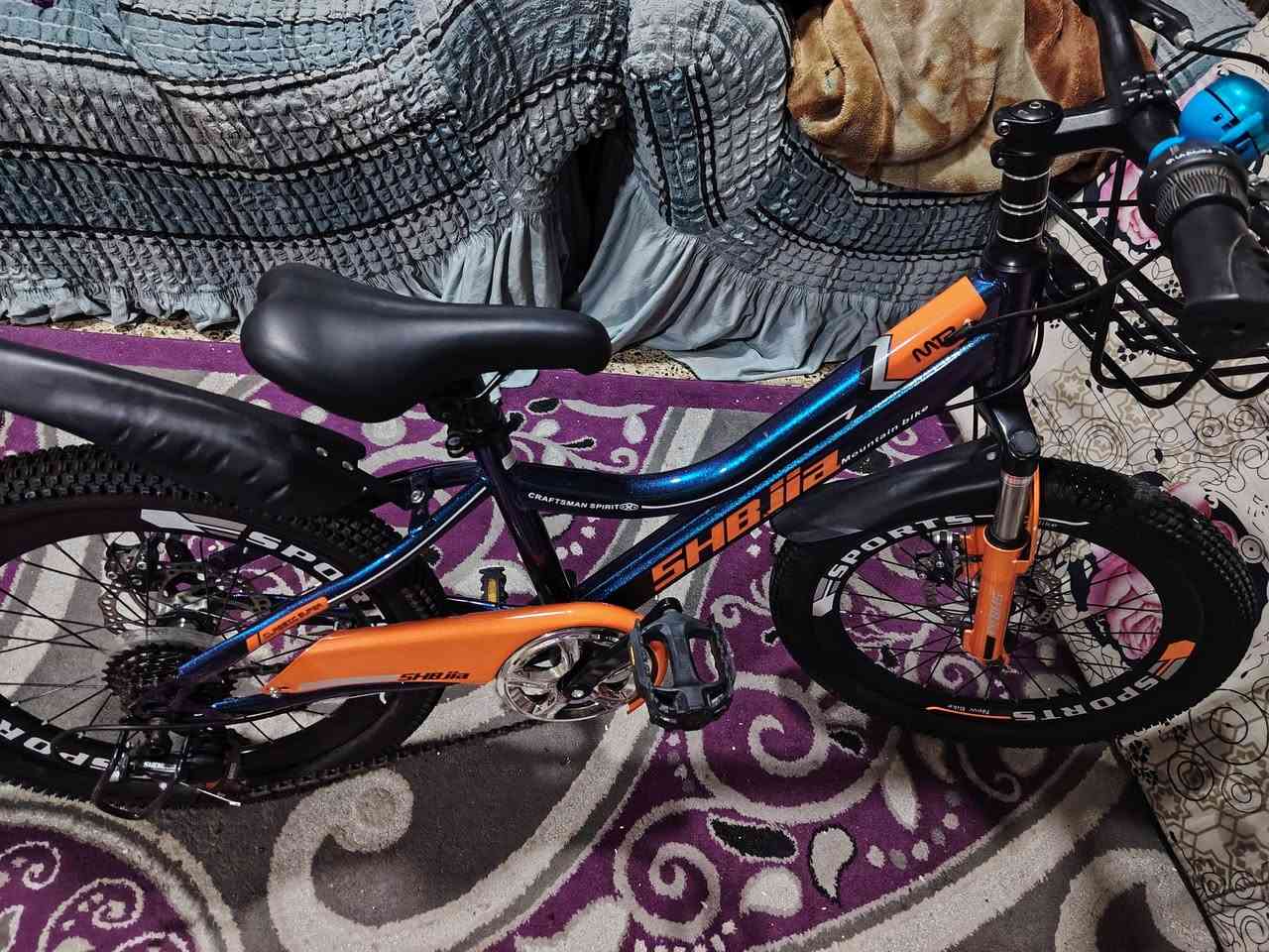 السلام عليكم حجم ٢٠ ٦نمر دبل امامي جبلي جديد سعر١٥٠ بغداد ***********
