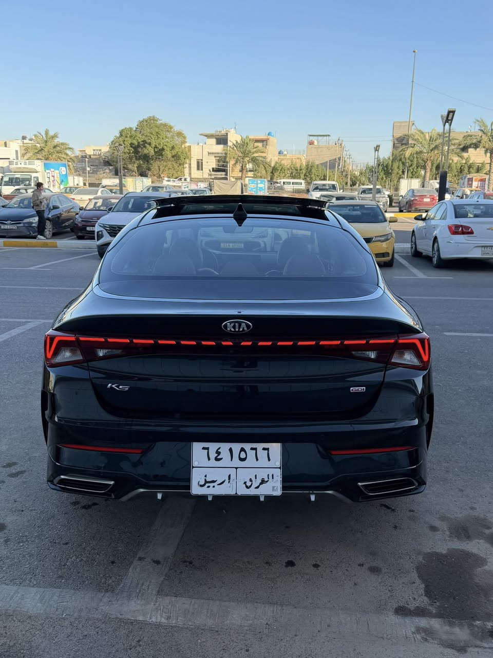 السلام عليكم
K5 للبيع
خليجي موديل 2021.. محرك 2500
فول مواصفات 
بنوراما + بصمه +كشنات تدفئة +ثلاث وضعيات قياده + قطعتين تبريد+ كشنات جلد وكهرباء 
بيه صبغ ربع باب +داير جاملغ الخلفي
السعر ١٩٥ وبيه مجال قليل
المكان بغداد البياع
***********
