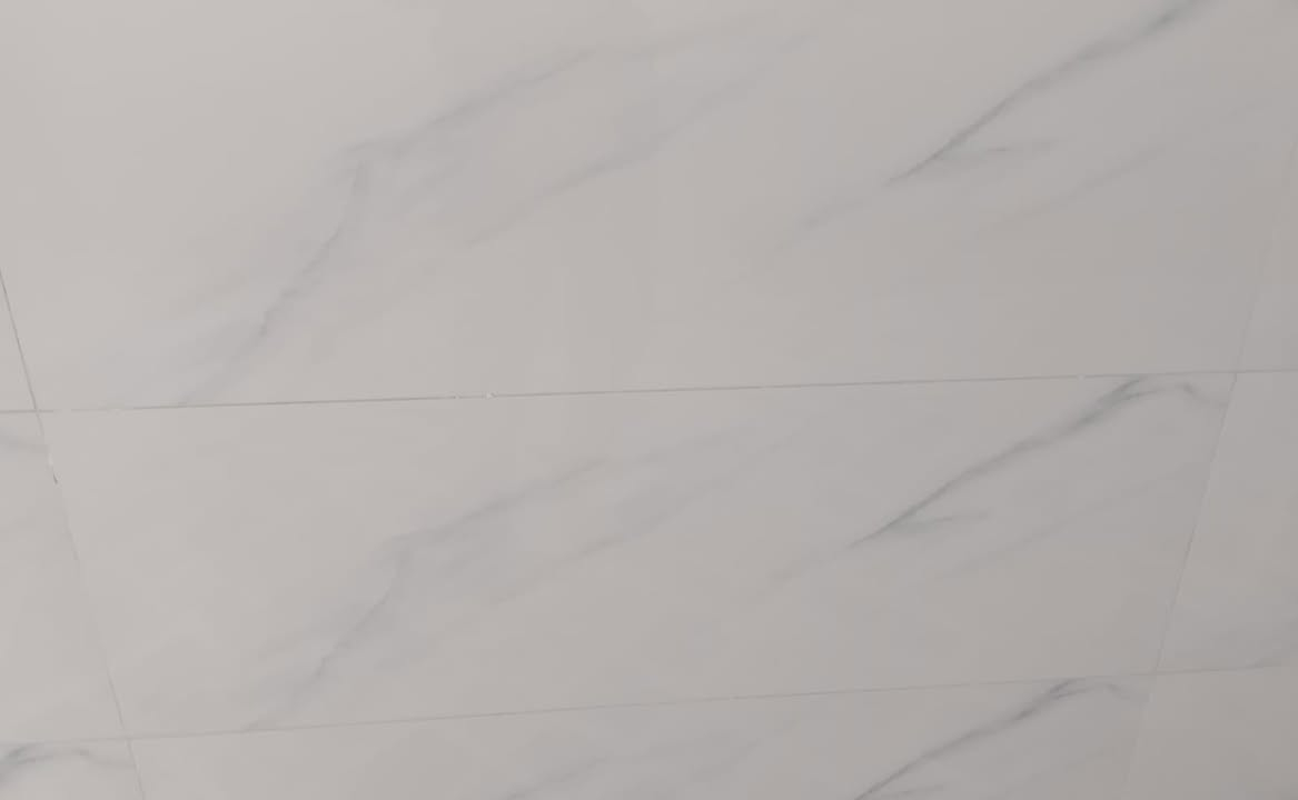 بورسلين ارضيه العدد ٣ كارتون لون ابيضّ وجدر العدد ٢ كارتون و آزار كارتون واحد اتصل على رقم ‭٠٧٧٢ ٢١٧ ١٤٠٣‬
