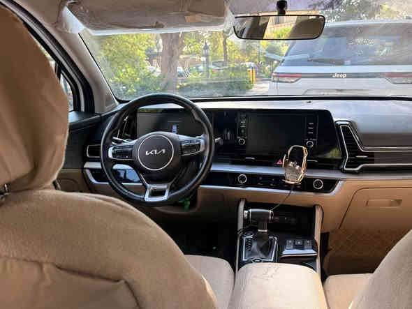 السلام عليكم للبيع 

كيا سبورتج 2023🔥🚘

رقم بغداد الجديد تحويل مباشر

شخط باب خلف السائق بدون تصليح وتبديل راجز وباقي السيارة مكفوله كفاله عامه من الدعاميه للدعاميه  كفاله 🔥

ماشيه 71 الف 🔥🔥

خليجي موديل 2023✅

سعة المحرك 2.0L✅

مرتبط بناقل حركة أوتو 6 نمر✅

كشنات كهرباء عدد 2 مع تدفئة الكشنات والمقود ✅

حساسات أمامية ✅

حساسات خلفية✅

لايت زينون + LED✅

كشافات ✅

بك لايت LED✅

حجم الاطار 235/50R19✅

ويل كب ✅

4 دسك✅

ماسحة خلفية✅

اريل نفكيتر ✅

مفتاح التشغيل بصمة نزول وصعود الجام بالريمونت✅

دشبول شاشة ✅

شاشة Apple Car play✅

كاميرا دوارة ✅

مثبت السرعة Cruise✅

المودات والأوامر الصوتية✅

أوضاع القيادة  Drive Mode✅

فحص أنظمة السيارة ✅

حساسات ضغط اطارات ✅

مقود جلد حياكة ✅

شفتات مقود✅

قطعتين تبريد✅

هاند بريك كهرباء ✅

ا ABS ✅

ا Auto Hold   أوتو هولد✅

ا ISOFIX   مثبت مقعد الطفل✅

نظام مانع الانزلاق✅

نظام نزول المنحدرات ✅

اشارة في المرايا الجانبية✅

مخرج منفذ الطاقة✅

ا  Bluetooth ✅

شاحن هاتف Wireless ✅

_______________________________________________

موقع: بغداد // 

السعر 22000 $

لاتصال والاستفسار:***********

                                          ☎️☎️      ☎️☎️ بغداد
