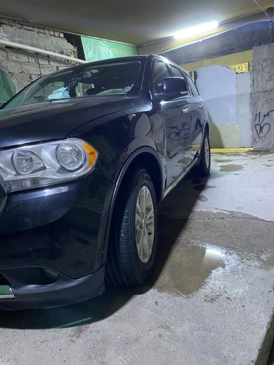 اسلام عليكم
دورنكو موديل 13 فول واحد على واحد مكينة وكير وصدر وتايرات كلة جديد 
حادثهة جاملغ وبنيد بامريكا 
وبلعراق نصبغة عام جمالية بدون معجون السعر 155 وبيهة مجال قليل رقم بغداد باسمي ***********
