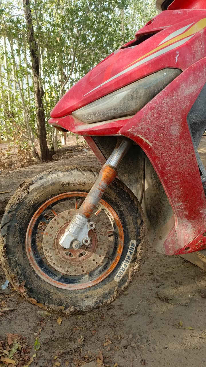 تريد تفصيخ تريدها كامله حط سعر واخذها
ويل كب برتقالي أصلي 🟠
تخم تاير جديد كلش
كابرتير
بك لايت
كهربائيات شغالة 100%
جوزة أصلية
سلف شغال
مكينة نظيفة
دبلات أمامي وخلفي
📌 متروكة صار سنتين


**إذا كنت صاحب هذا الإعلان وتريد حذفه لأي سبب، رجاءا أرسل رسالة إلى الدعم الفني**