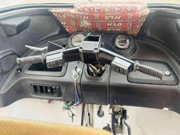 السلام عليكم
تكتك موديل 2022 تقرة بل سنويه 2021 
رقم بغداد إنكليزي بسمي تحويل ثاني يوم 
التكتك خير من الله بيها خياسات ومعمرة وضربه بل جاملغ الخلفي ومعمرة ومرشوشه بس دوسات وجاملغلات مكينه مكفوله ممفتوحه 
(ملاحضه ) التكتك بيها زنجيل وبوشه 35 الف ترجع بلادي 
السعر 8 وربع بيها مجال حك الجيه 
عنواني الطالبيه 
***********
