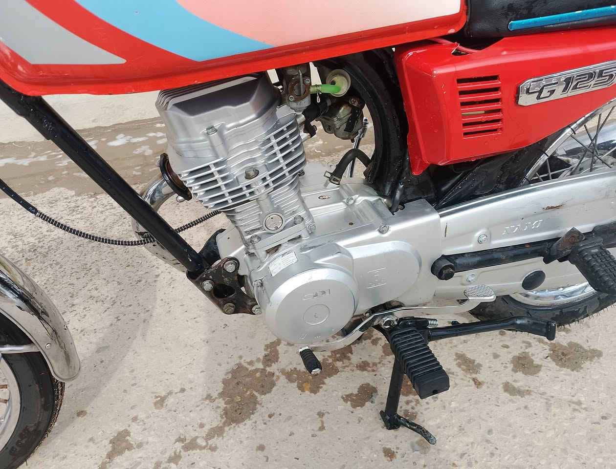 سلام عليكم شباب دراجه البيع بدون وراق سعر ب700بيه مجاله ***********
