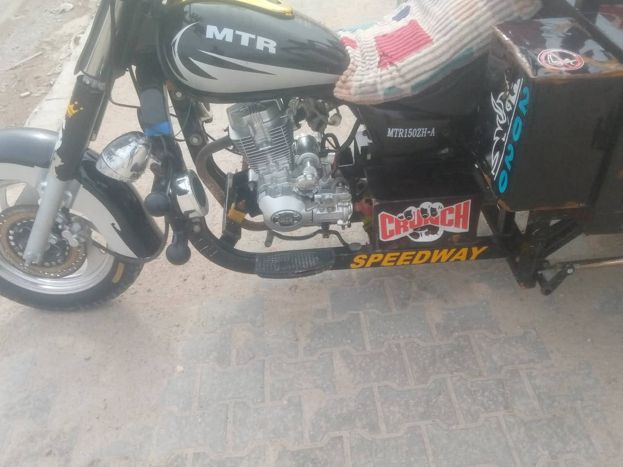 السلام عليكم شباب هاي الستوته للبيع موديل 20 مقفوله كفاله عامه مقفوله من التاير للتاير مكان البصره قضاء المدينه يريد يخابرني على الواتساب ***********
