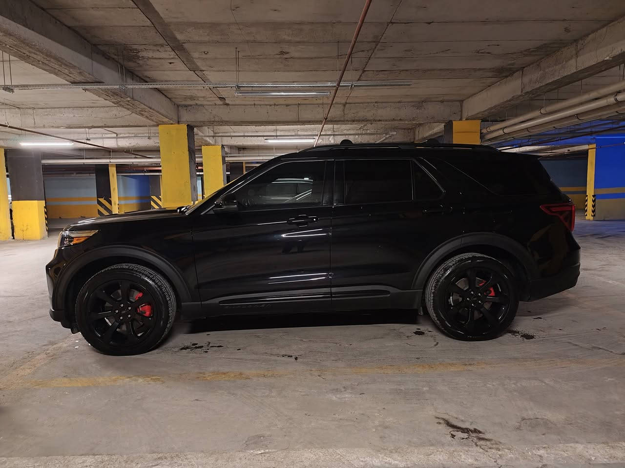 Explorer ST 2022
Milage: 53000 mile
No paint
No airbag
Chanse: 1fm5k8gc5nga92473
Price: 30,500$
***********
