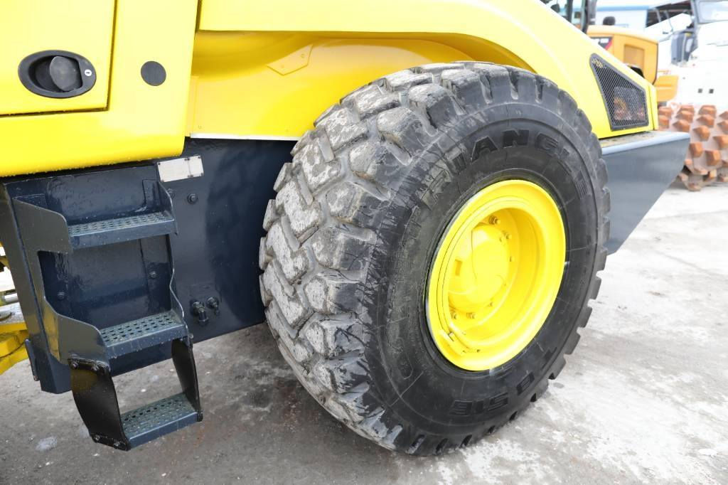 حادله BOMAG 2008
ساعات العمل 7900
مكفوله كفاله عامه 
مكان الحادله اوربا 
مدة الوصول 30يوم بعد الأتفاق 
السعر 35000دولار أمريكي 
للتواصل خاص


**إذا كنت صاحب هذا الإعلان وتريد حذفه لأي سبب، رجاءا أرسل رسالة إلى الدعم الفني**