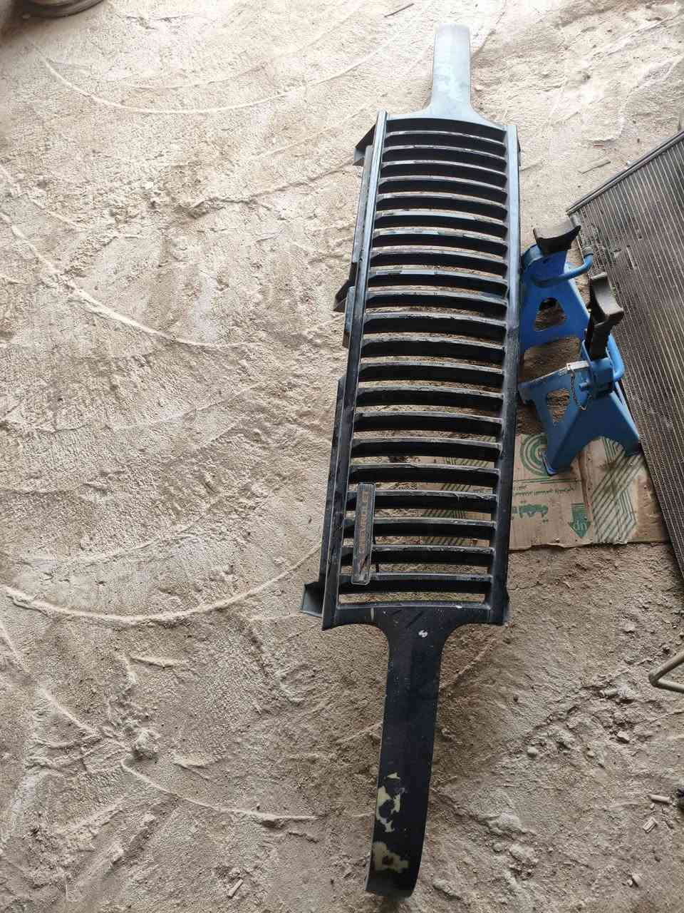 سلام عليكم أدوات الفينيه تفصيخ لبيع بسعار مناسبه العنوان السماوه قظاء الرميثه رقمي  تصال او واتساب *********** يوجد توصيل جميع محافظات العراق 🚛
