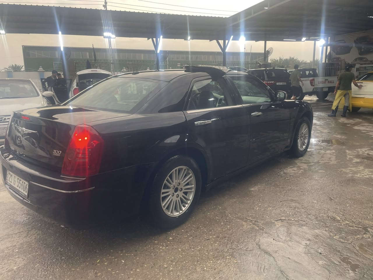 اوباما ٢٠١٠ رقم سليمانيه 
السياره كفاله عامه 
تخم تاير 
مكينه وكير بالضمان
حداديه امامي خلفي قبل اسبوعين شادهن 
منظومة تبريد رتدفئه جديده 
قبل ٥ ايام مبدل قايش تايمن وواتر بم 
وبلكات ومجاول ونوزلات 
لايت شمسي الاصلي 
ثلاجه ودكشن حار وبارد جديد 
من الاخير السياره بدون نقص 
مكانها ميسان 
***********
السعر ١٤٥
