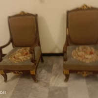 من الادمن قنفات نظيفه للبيع السعر 350الف مبايل 07715429636