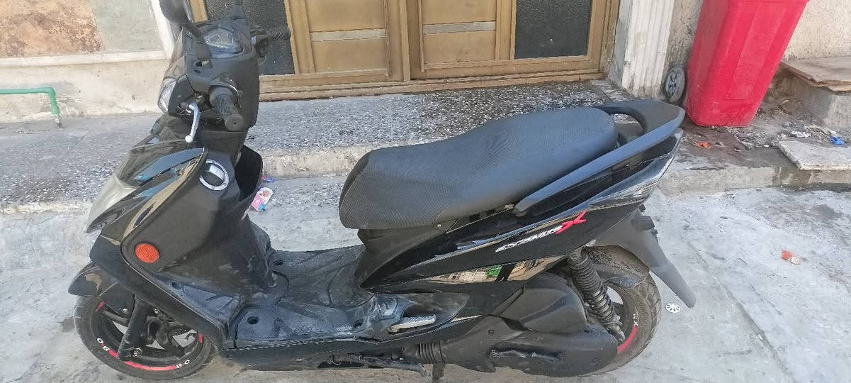 سلام عليكم سكنس لد لد لد دراجه عله وضع الوكاله تجي تفحص وجيب وياك فيتر سعر مليون و 200
***********
