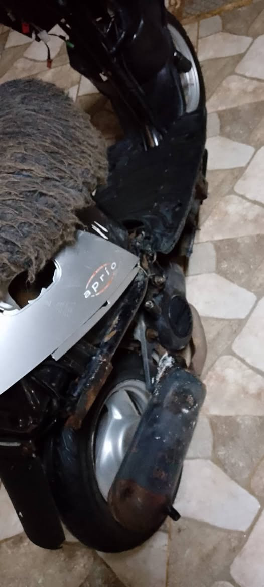 السلام عليكم ماطور بوتين للبيع شاصي شرط مكينة معمرة جديد الماطور شغال السعر، ادفع سعر عجبني ابيعك للاستفسار خاص او الاتصال على الرقم***********
