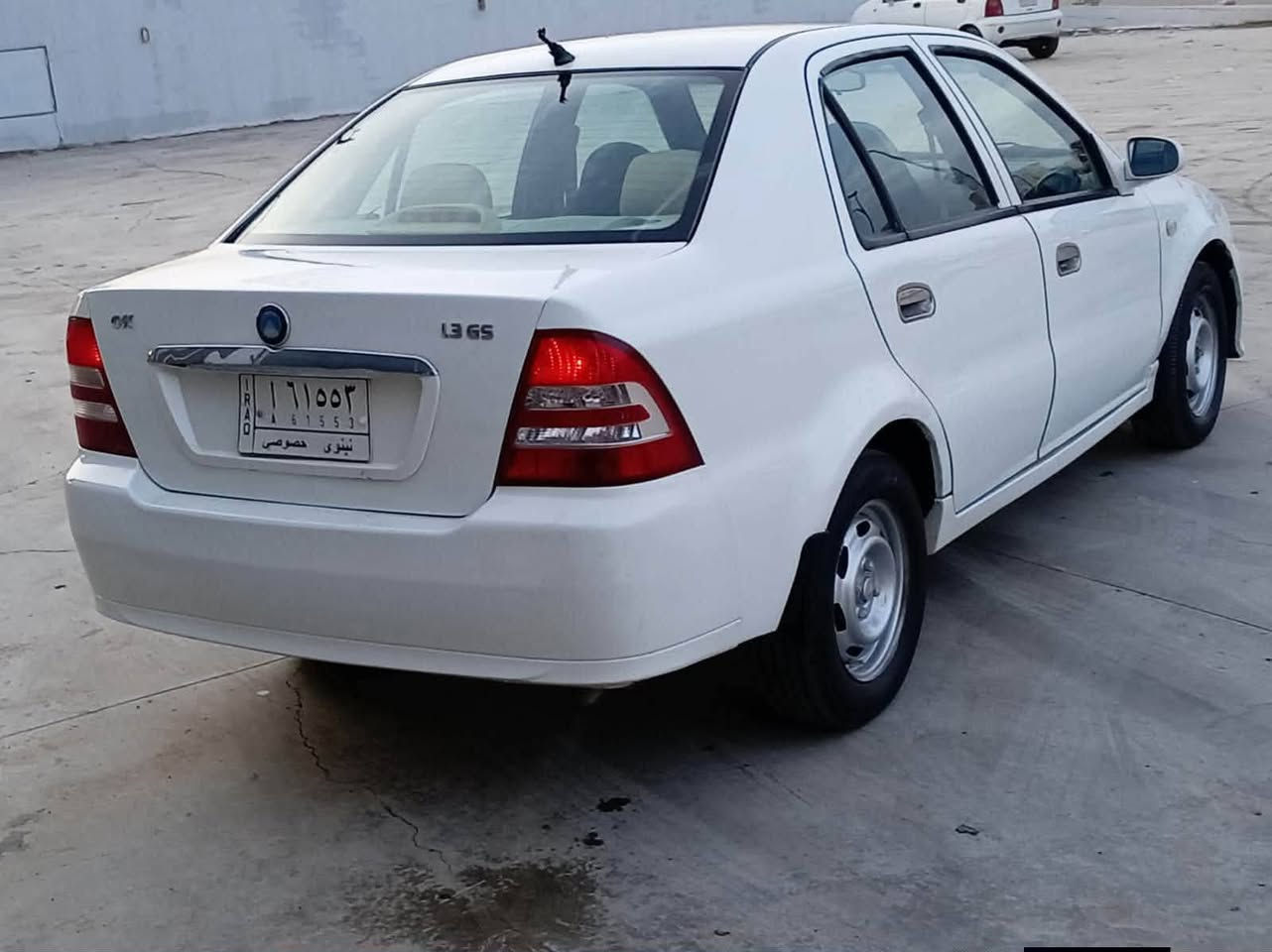 سي كي 2013 كير مكينة شرط تبريد ثلج كوبون  بنزين صبغ 3 قطع بوند وباب وجاملغ شرط التحويل طخم امامي خلفي جديد
السعر 45
***********
