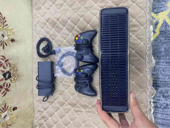 السلام عليكم
اكس بوكس 360 الجهاز نضيف وشغال ميه بالميه مابي اي خلل او مشكله

السعر125بدون عمله رجائاً
 
كامل ملحقات مع جوستكين 
 مع هارد250 كيكا

العاب الجهاز  بي ٦٧ لعبه من اقوى الالعاب
جي تي
ريد ديد 
بلاك تو
فار كراي
فورزا تو
ماين كرفت
وغيرها من الالعاب 
مكاني بصره معقل الابله بضهر جامع سيد علي *********** البصرة
