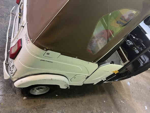 السلام عليكم شباب تكتك مديل 21 بدون ضربه عده طخه خفيفه بلغد وتجي وتشوفها مكينها جفتتها عام قبل شهرين الاكسل مجفته عام قبل 20 يوم التكتك كامله تضرب سويج وتنزل للشارع كهربائيات كامله التكتك باسمي تحويل ثاني يوم سعرها 7100 وبيها مجال هاذا رقمي ***********
