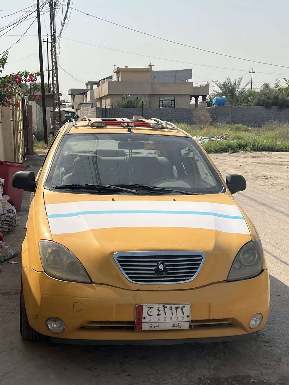 السلام عليكم طيبة موديل ٢٠١٥ باب وجاملغ بي بارد قليل سيارة كاملة مكملة كل نقص مابيها تخم تاير شديتة اول البارحة والله سيارة مكينتها نضيفة كيرها جديد تبريد تتدفءة كاملة السيارة رايدها ٣٥ بيها مجال رقمي *********** مكاني الدورة هوررجب
