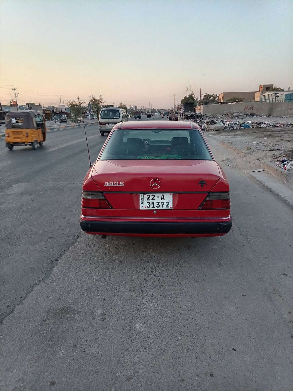 مارسدس دب مديل 90 حجم 300 مكينه وكير بطةمديل 2500 قواعد دبل بلاديات بيها  قطعتين صبغ   وباقي بلاد السعر 65 وبيها مجال العنوان بغداد المعامل الباوية الرقم ***********
