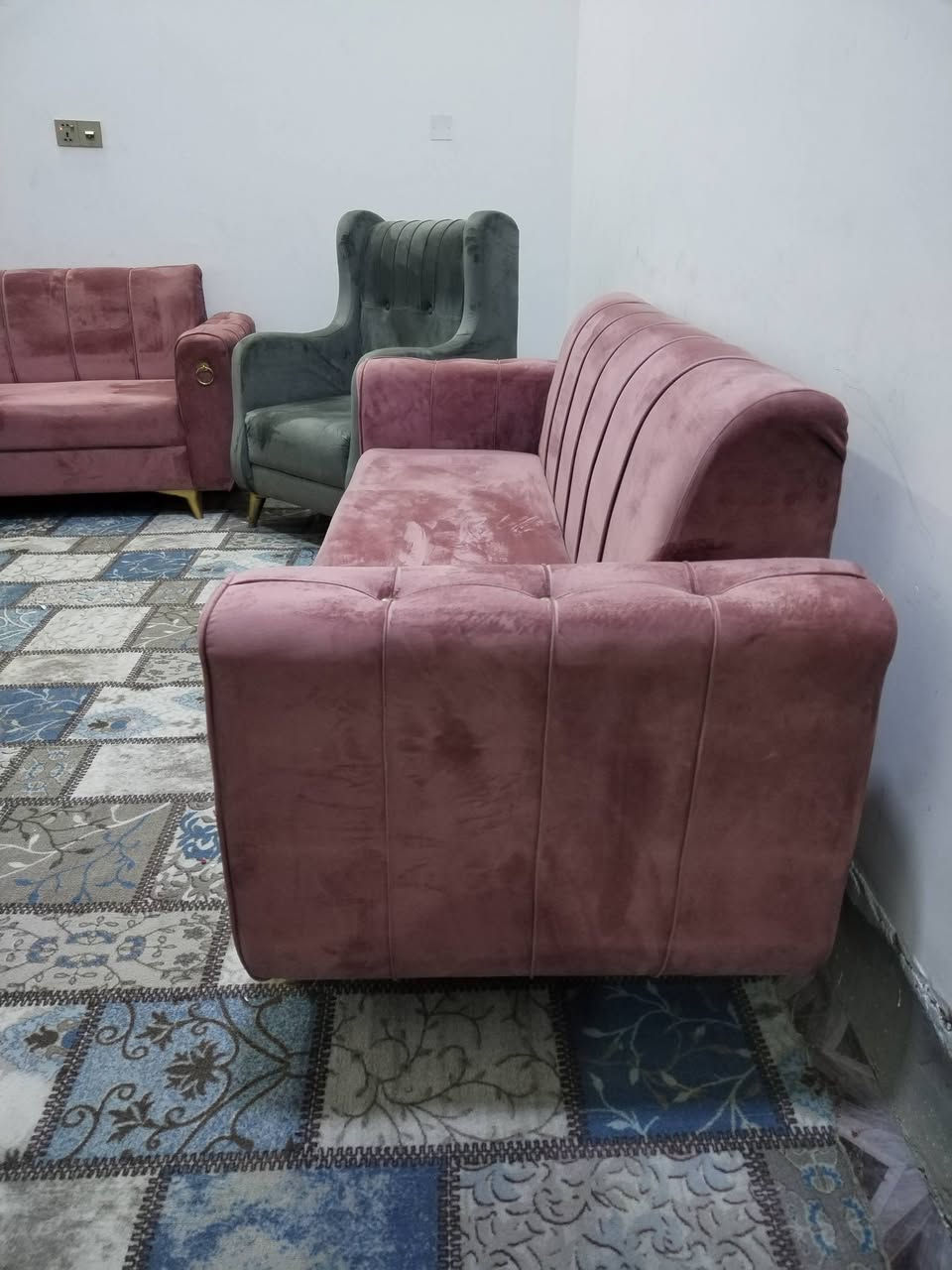 تخم تسكام ابلوك اسود 5قطع 10 مقاعد اخو الجديد نظافه ميه بالميه  اي ضرر ماابيه الشراي يتفضل خاص يوجد توصيل..


**إذا كنت صاحب هذا الإعلان وتريد حذفه لأي سبب، رجاءا أرسل رسالة إلى الدعم الفني**