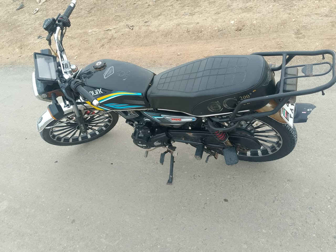 دراجه لبيع موديل 24 طالعه بل 25 وراق كامله ما نقصه برغي كهربائي كله شغال بس شاشه ما تشتغل مكينه 200 سلف هندر شغل مكانك بابل طريق جبله السعر 600 بيه مجال رقمي ***********‬‏
