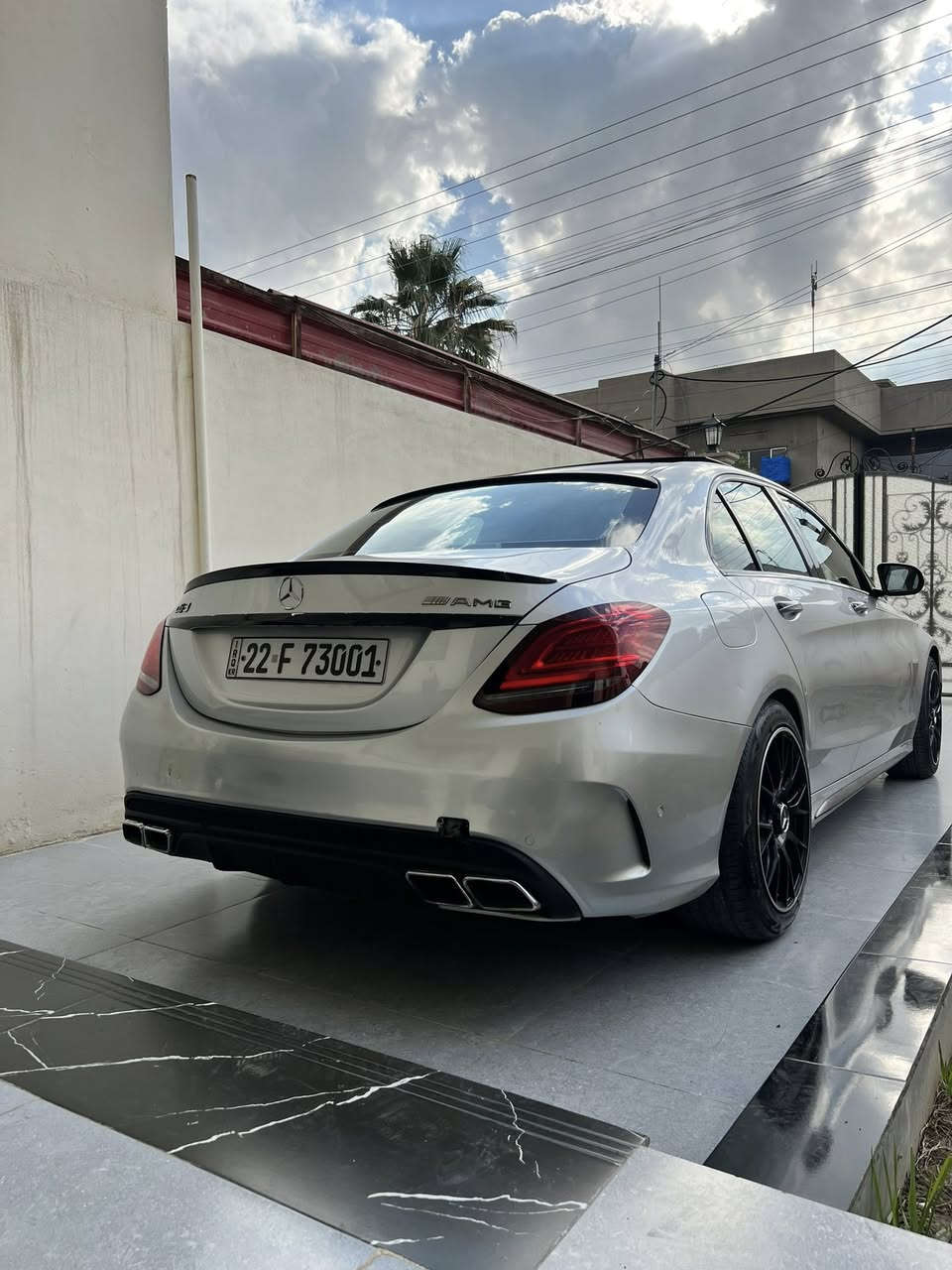 سلام عليكم c300 موديل 16 ماشيه 103 الف ضرربسيط جدآ قطعه وحده تبديل فقط الجاملغ
وزايه البنيدتصليح وصبغ بدون دواخل اوشاصي الايرباكات الاماميه سليمه فول مواصفات مكينه 2000 توربو4 سلندر
مكينه كيرميكانيك بحاله جيدا جدآ 
مواصفات فول داخل احمر
بنوراما
لايت داينمك بصمه
شفتات ستيرن
بك لايت حرف C مال موديل 20 وفوك 
وعليها كت كامل 
وعليها صيانه كامله تخم تايرعلى فلاتر
وبل اضافه هزه ورقم جديد السعربلاش 174  للستفساراكثر***********مكاني بغداد اي مراواس ميخدمني
