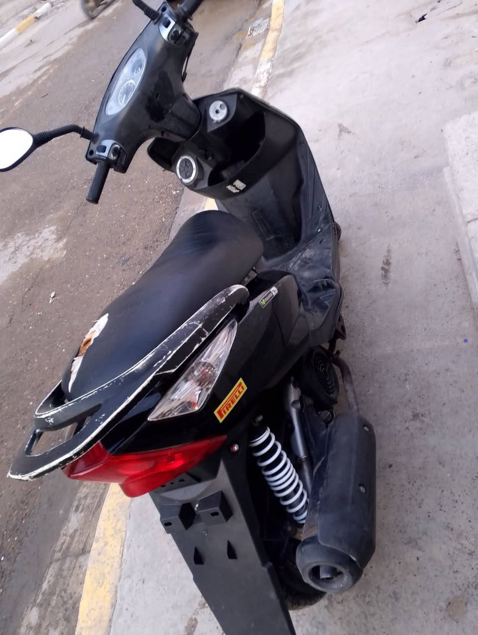 سلام عليكم دراجه ماكس ثعلب
دراجه نضيفه ما متعوبه كلج امامي رياضي 
كهربائيّات كله شغاله نكره سلف هندر السعر 550وبيه مجال رقمي وتساب تصال ***********
