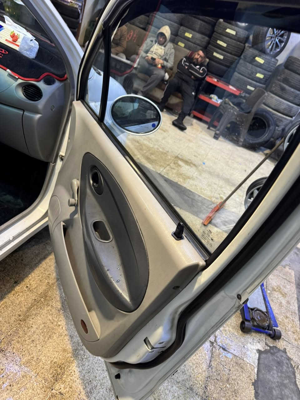 يالله 
كوكو للبيع 
موديل 2013
مكينه كير شرط 
صدر امامي خلفي شرط 
وايرمنيه شرط 
السياره جاهزه من راس لي راس 
تبريد تدفئه شغاله 
باتري جديد 
طخم تايرات جديد 
رقم اجنبي نينوى 12
هزه جديده 
كابون بانزين ماستر بيها 
العنوان موصل حي البكر مقابل نادي نينوى 
الاستفسار 
***********
***********
