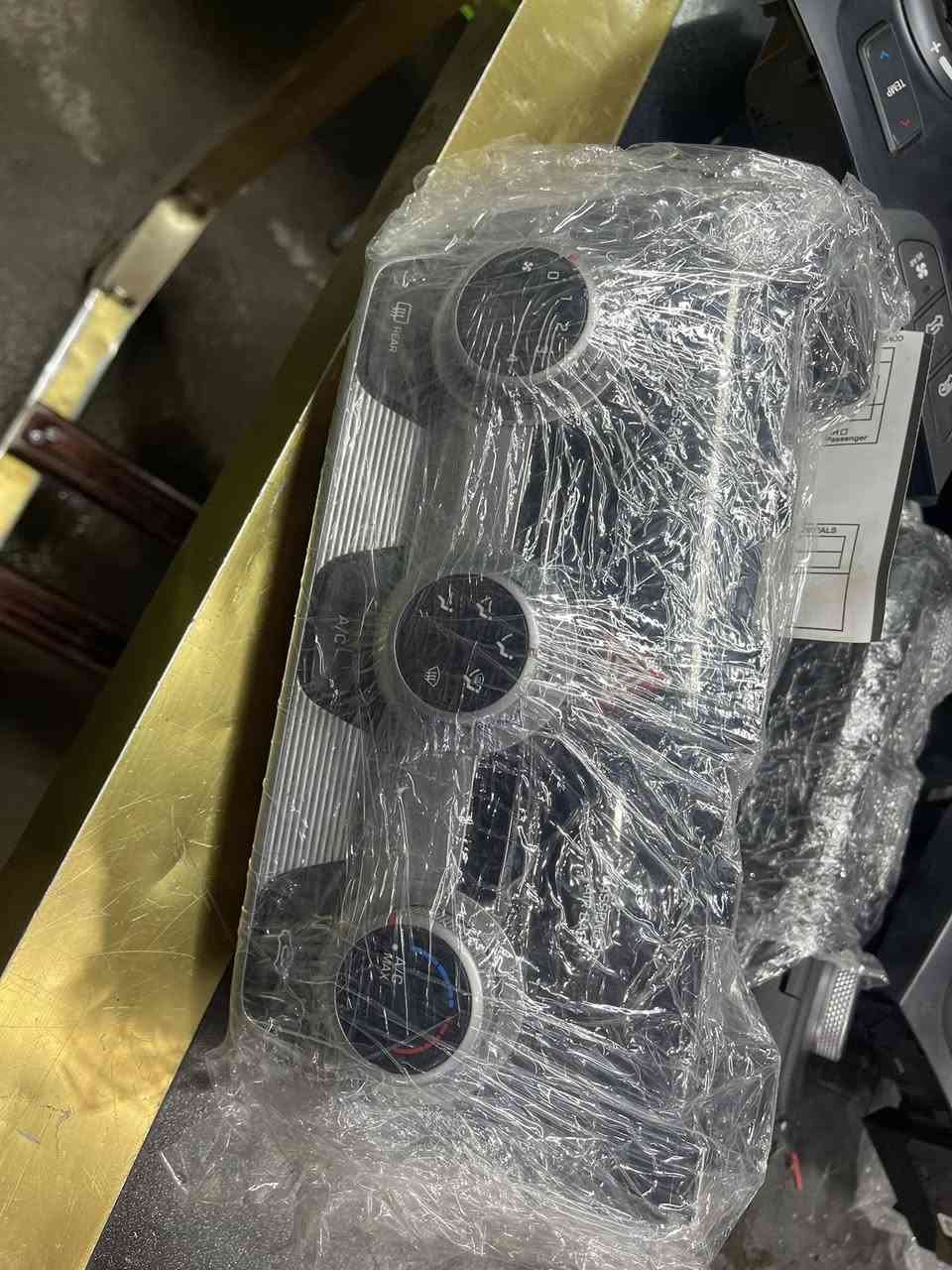 سلام عليكم يتوفر بورد تبريد  كافه الموديلات بغداد ابو دشير الحي الصناعي ***********
