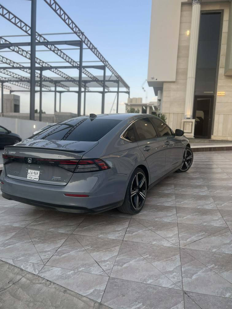 هوندا اكورد سبورت هايبرد موديل 24 سلايت بيها صبغ بوند فقط السيارة تترقم اي محافظه تريد بدون فلوس فقط رسم بسيط السياره جديده بمعنه الكلمه راديترات شركة حتى دعميه مالتها ابيها صبغ رجعت  تلفون لتواصل *********** موصل, نينوى
