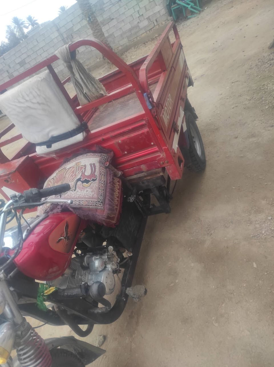 السلام عليكم ستوته للبيع كلك موديل 18 مكاتبه مال شارع ***********
