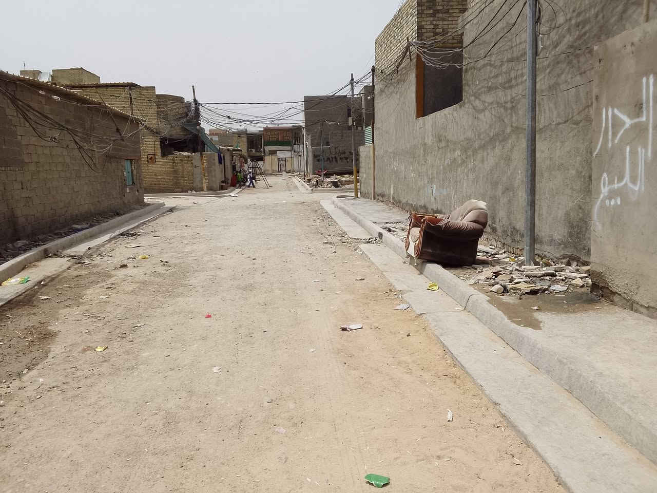 سلام عليكم بيت ميه مربعه ام الكبر شارع كوفي لصلطان يبعد عن شارع لعام ست افرع البيت جديد ونضيف تبليط مي مجاري كهرباء كله جديد بي غرفه خمسه بخمسه صاله خمسه بخمسه وستقبال سته بربعه ومطبخ اربعه باربعه لبيت كله صب ‏ السعر 55  ‪***********‬‏
