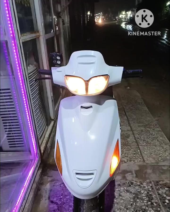 #للبيع  فراشه فحل حاويه صارله شهرين من نازله كفاله عامه  من التاير للتاير معدل طيران مكينه برغي مامفتوح بيها كهربائيات كلها شغاله سلف هندر دشبول كله جاهزه 
  السعر 550
#راسلني خاص متواجد


**إذا كنت صاحب هذا الإعلان وتريد حذفه لأي سبب، رجاءا أرسل رسالة إلى الدعم الفني**