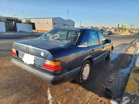 للبيع او مراوس 
مارسدس دب
كير ومحرك خير من الله
تايرات جدد كهربائيات كلها شغالة
السيارة مو مسجل
السعر 22
***********
***********
