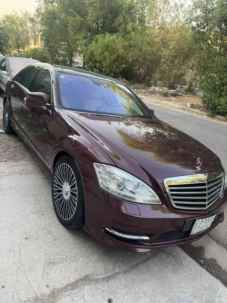 سلام عليكم 
مارسدس 350 خليجي وكاله للبيع 
ماشيه 98 الف حقيقي جديده سياره 
مكفوله كفاله عامه 
فول مواصفات 
العنوان بغداد الدوره 
هاتف ***********
